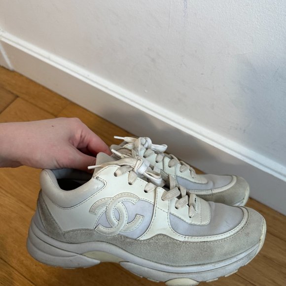 Chanel CC Logo Suede Trainers Low Top Lace Up Sneakers Gray Women's Sz 37 - Picture 8 of 14